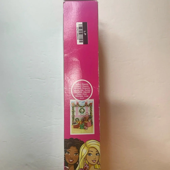 Barbie HOLIDAY BARBIE 2020 Brunette Mattel Barbie Floral Dress Outfit New In Box - Picture 5 of 9